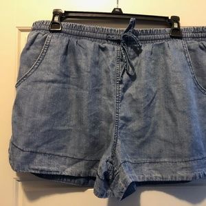 Universal Threads Chambray Short